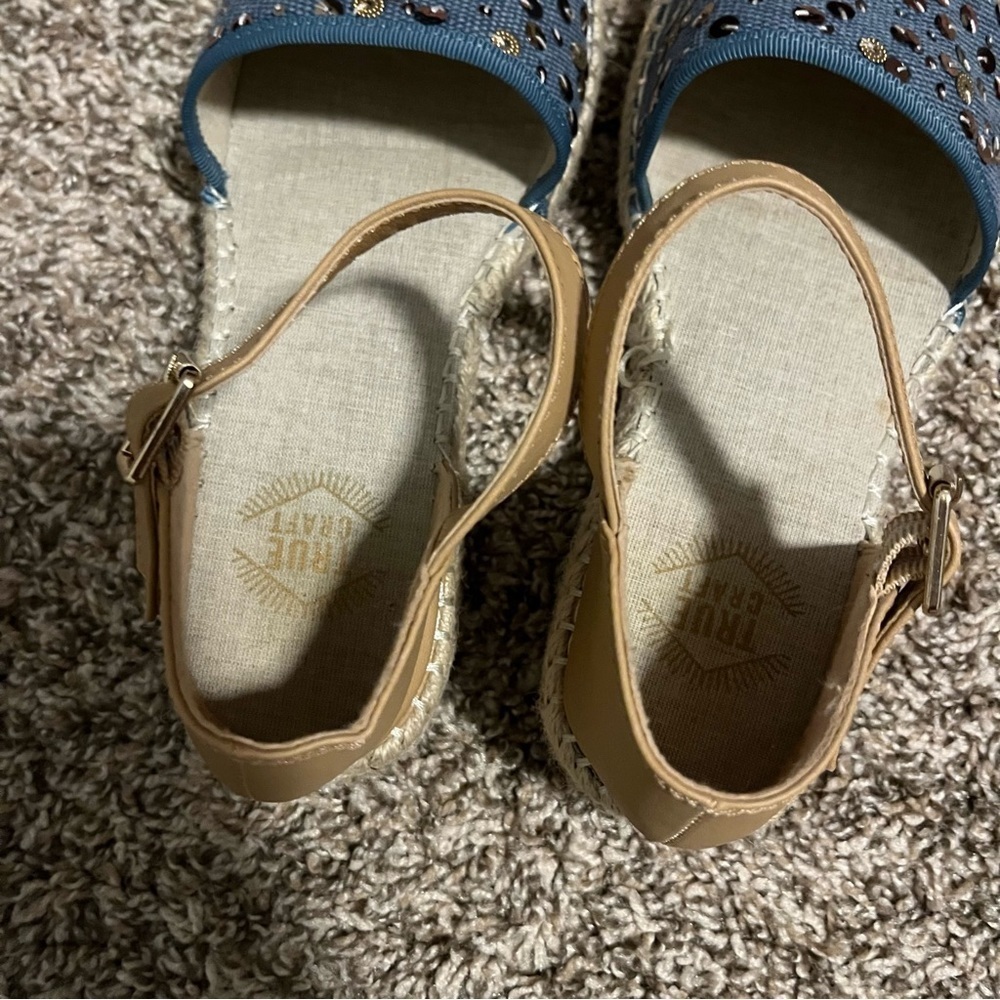 True Craft sandals - Picture 8 of 8